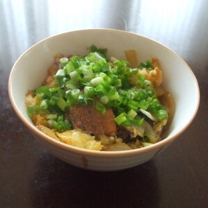 サンマの缶詰卵とじ丼